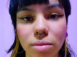 camgirl masturbating with sextoy VanesaJonss