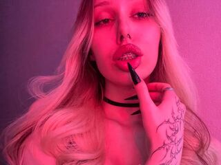 camwhore masturbating with sextoy VeronaHarding