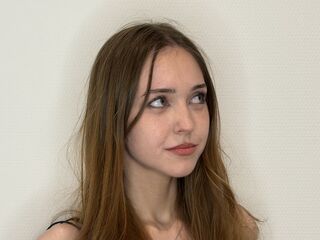 naked girl with cam YokoMagliacane